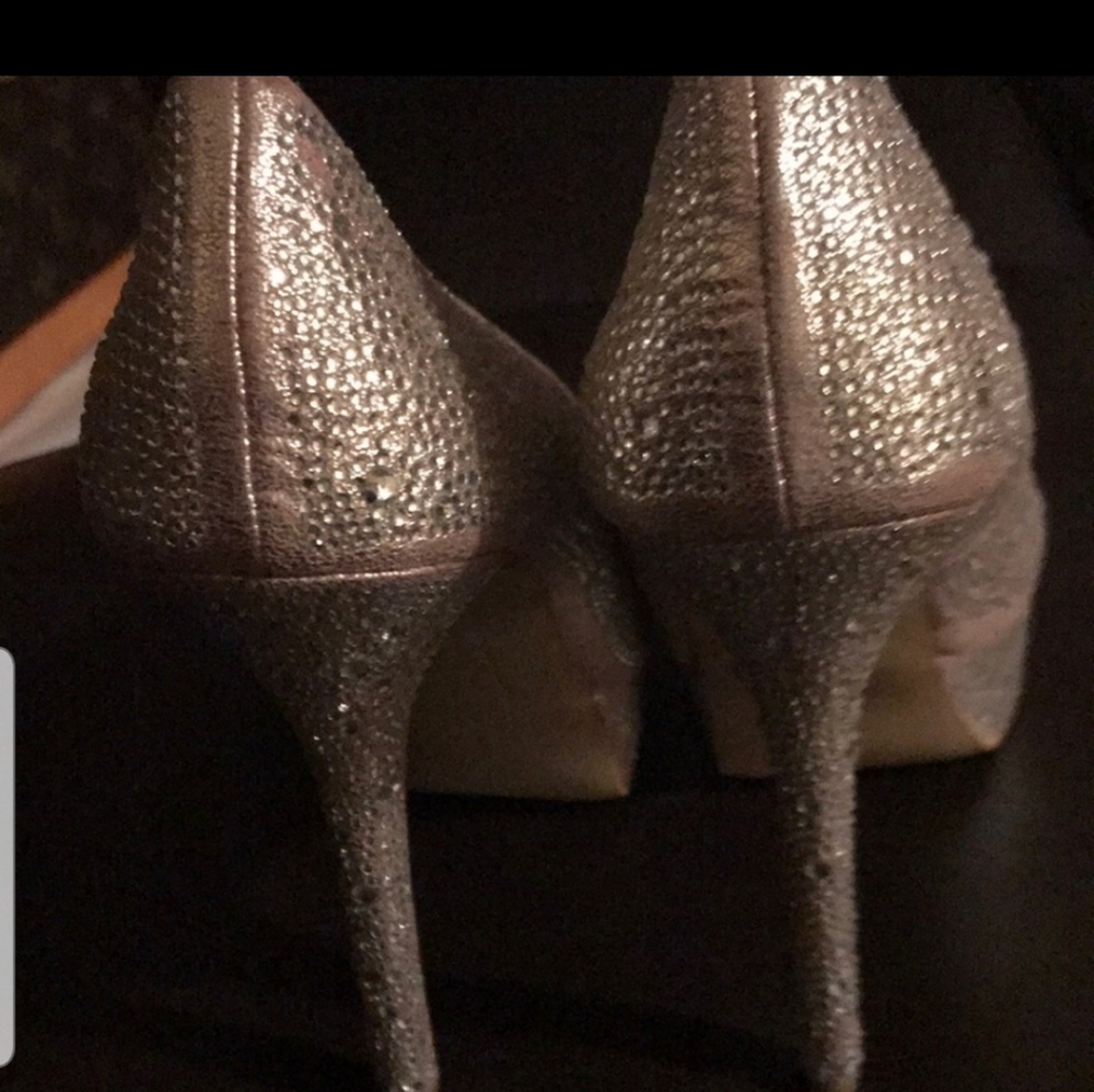 7.5 Heels - Picture 3 of 5